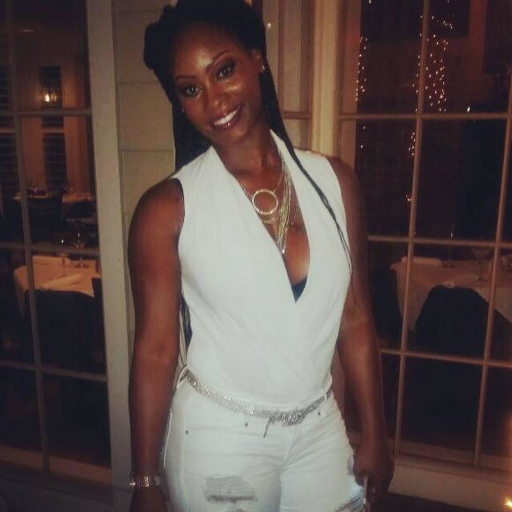 Meet your Posher, Monique